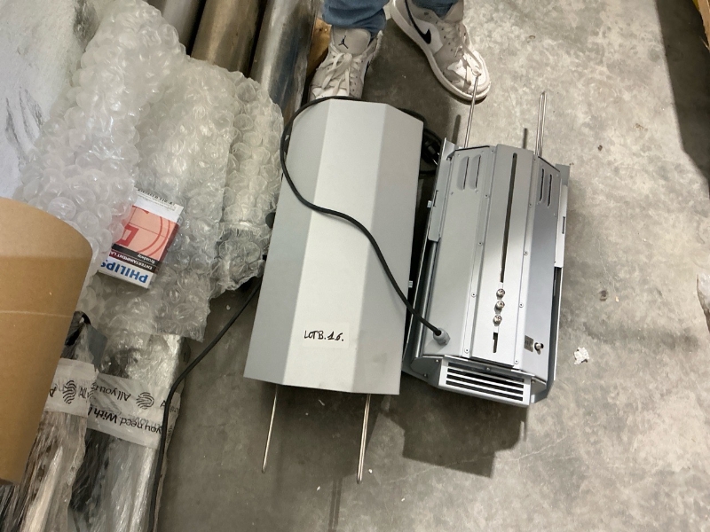 2 spots gris, neufs, de marque DERKSEN LICHTTECHNIK GL 200 A 